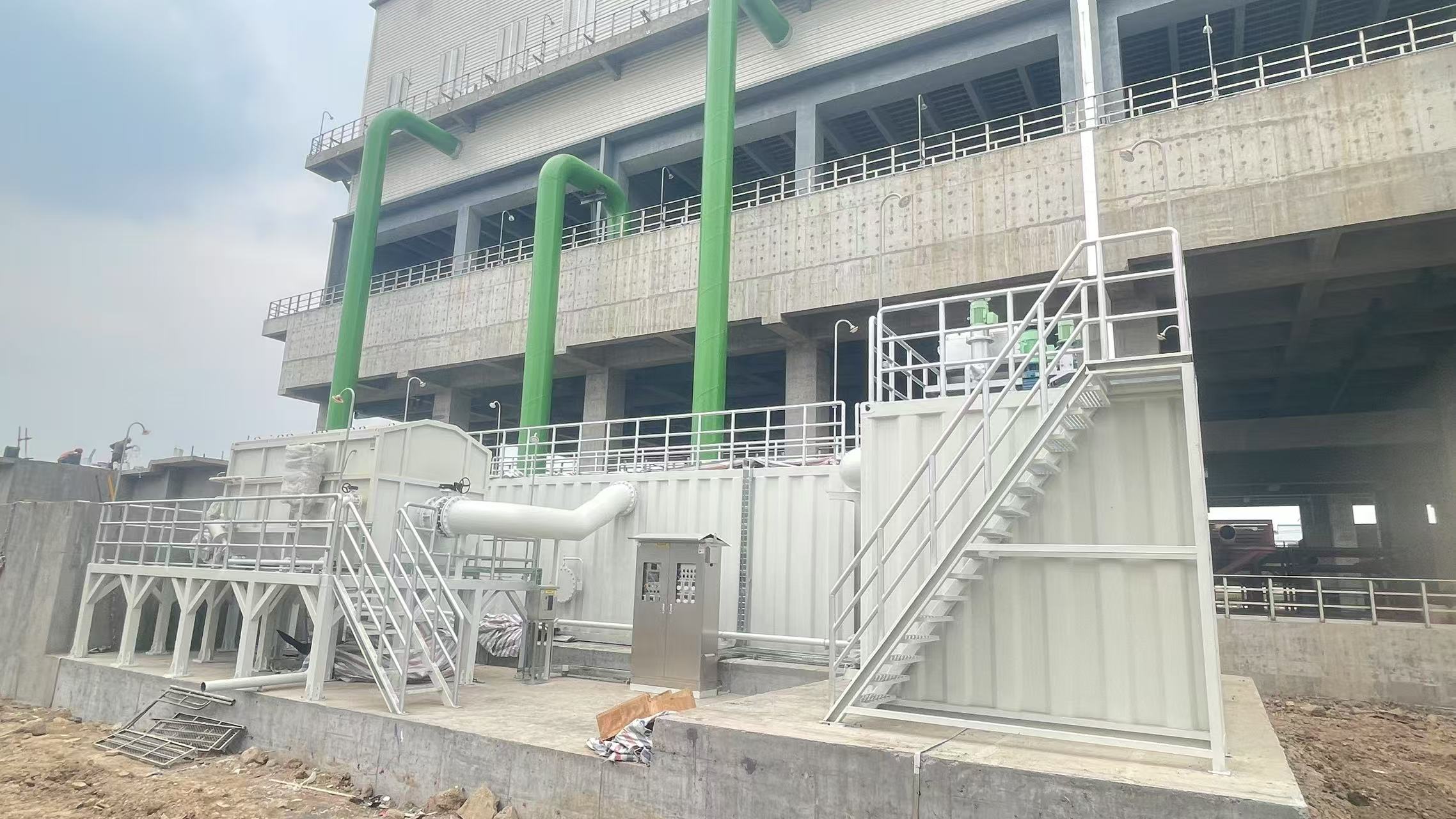 Magnetic coagulation and magnetic sedimentation system river sewage treatment supporting equipment