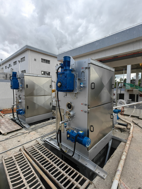 Internal flow grille