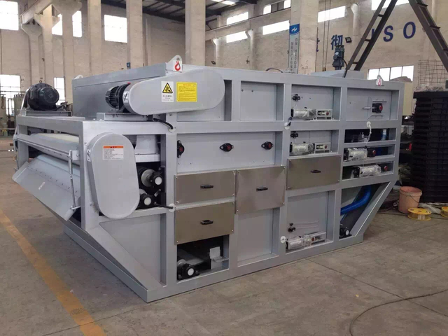 DNT type belt type concentration and dehydration integrated machine