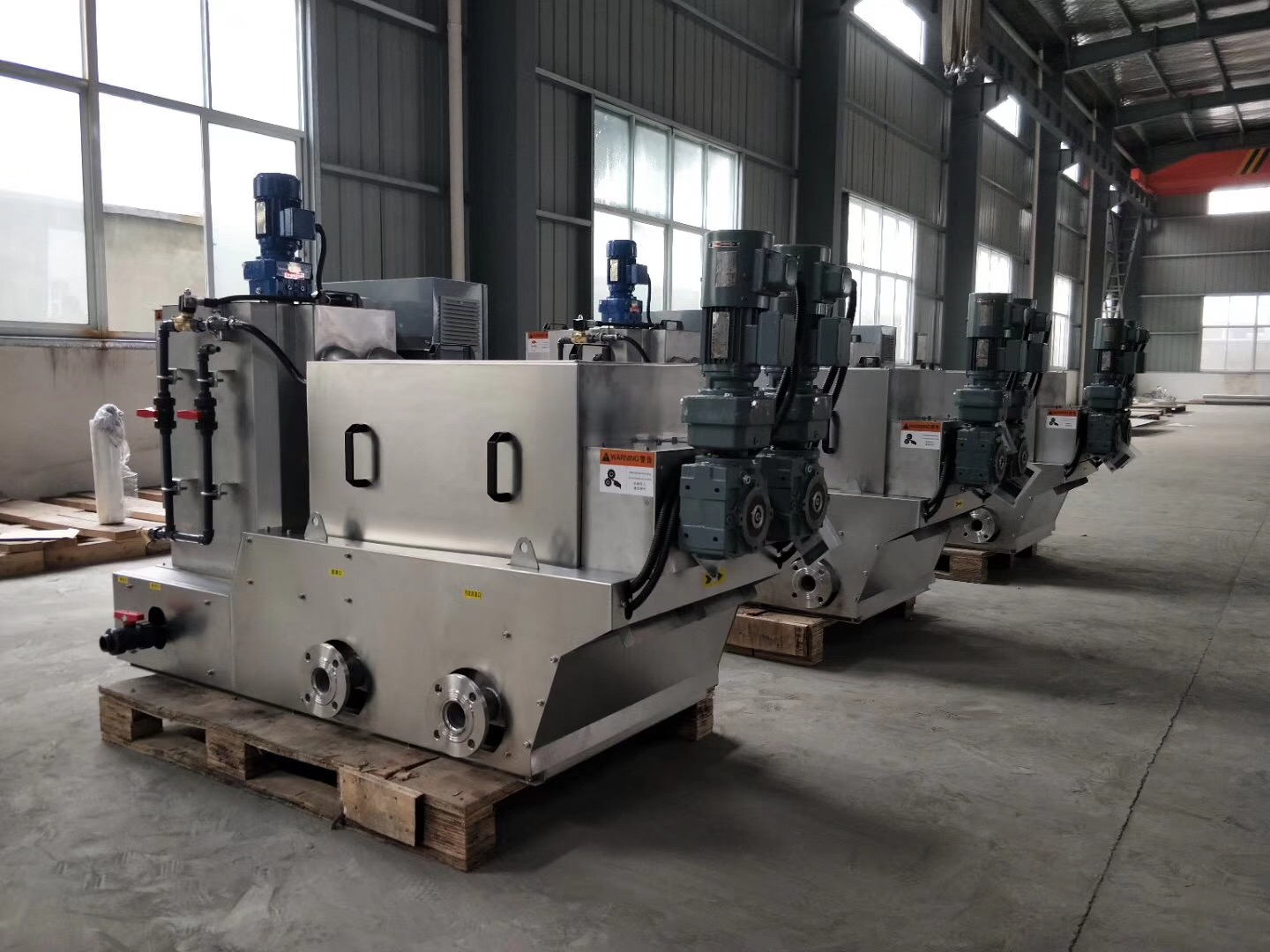 Spiral stacking concentrator